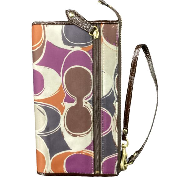 Coach Wallet/ Wristlet Women’s 1 Size Fabric And Leather Zipper C Pattern Colors - Picture 2 of 4